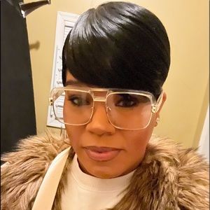 Meet your Posher, Ginni chinkyeyezchina